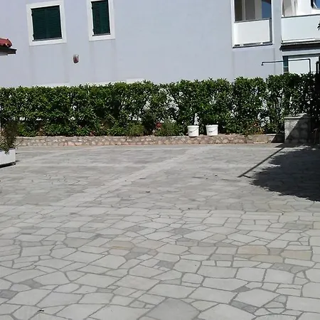Apartment Novi Vinodolski Lejlighed *