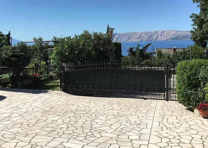 Apartment Novi Vinodolski * Novi Vinodolski
